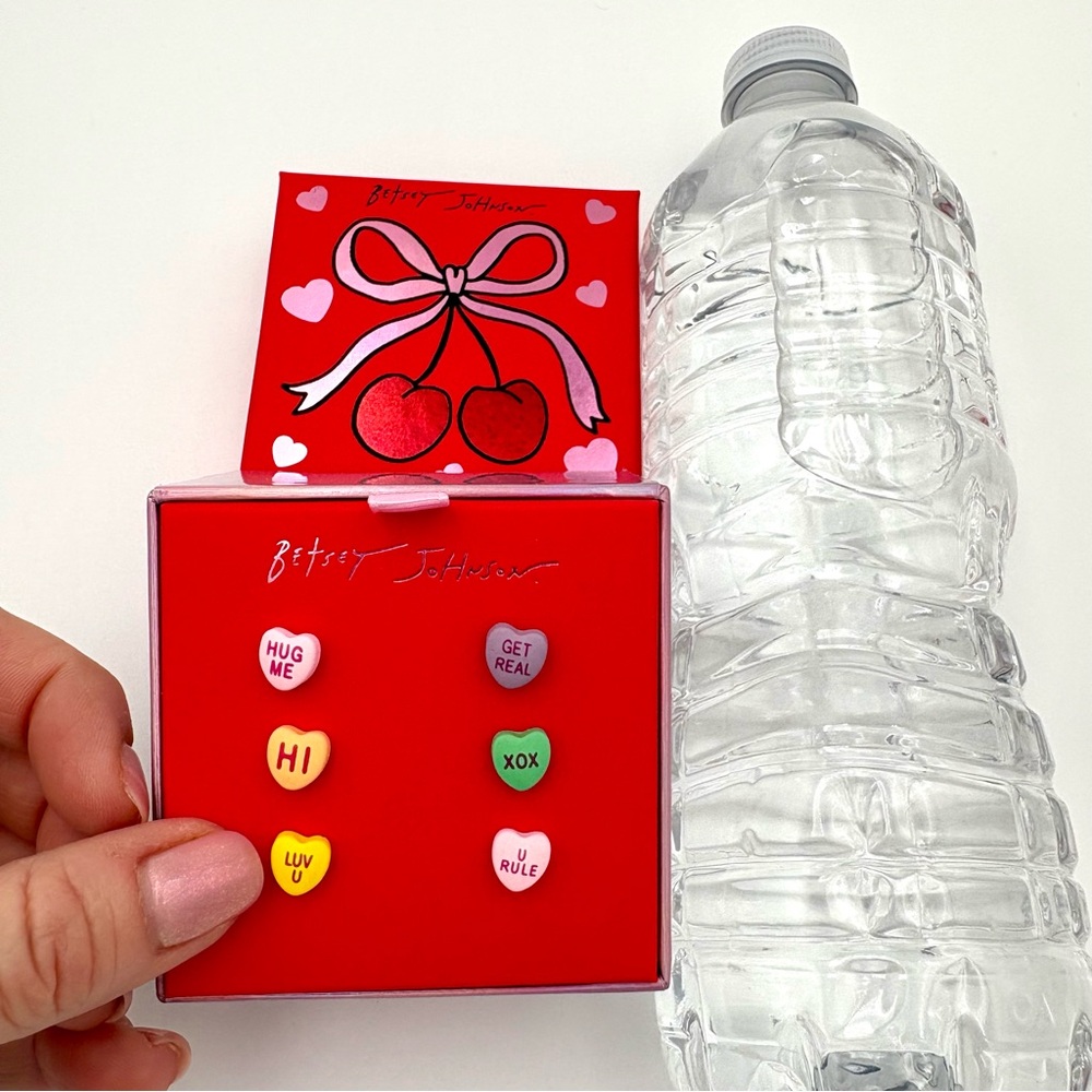 💘 Betsey Johnson Candy Heart Stud Earring Set (6 Pairs) | NWT - Picture 7 of 8
